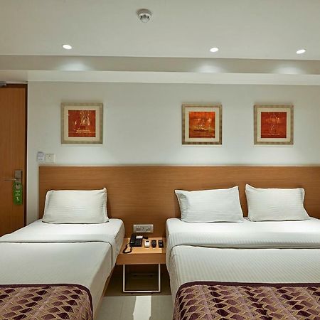 מומביי Hotel Leafio-Near Airport מראה חיצוני תמונה