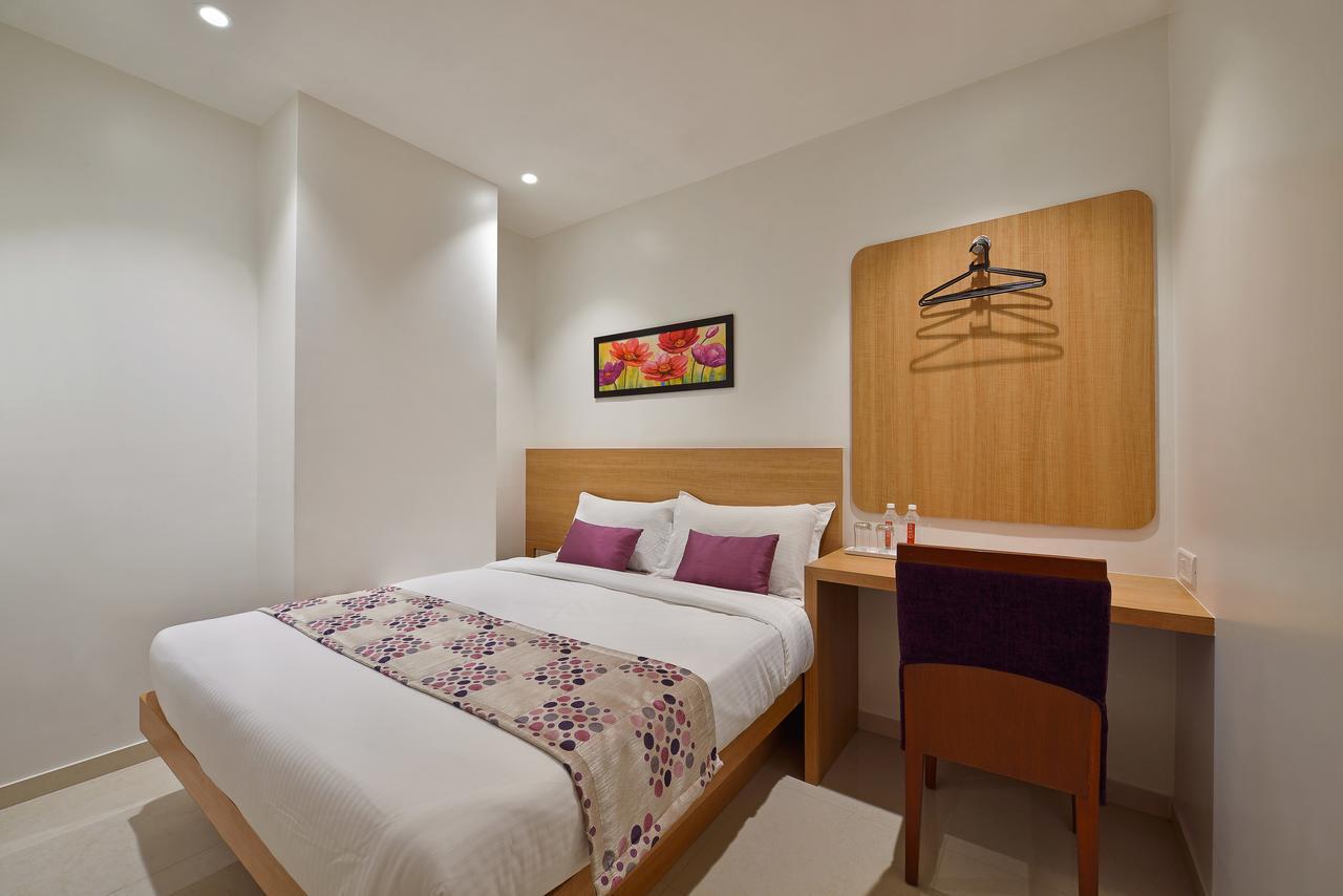 מומביי Hotel Leafio-Near Airport מראה חיצוני תמונה